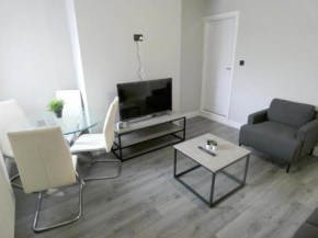 NEW Modern Shared House with Private Rooms